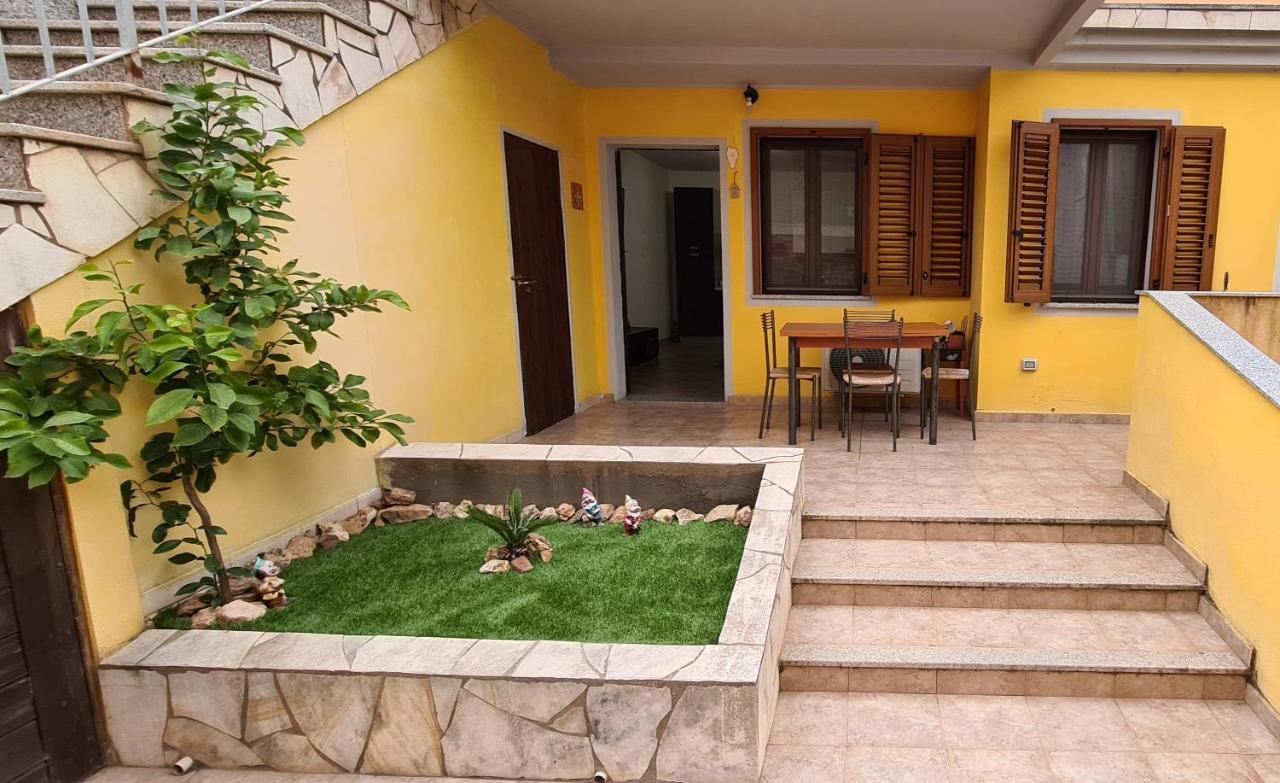 Casa Lory Villa Sant'Antioco Exterior photo